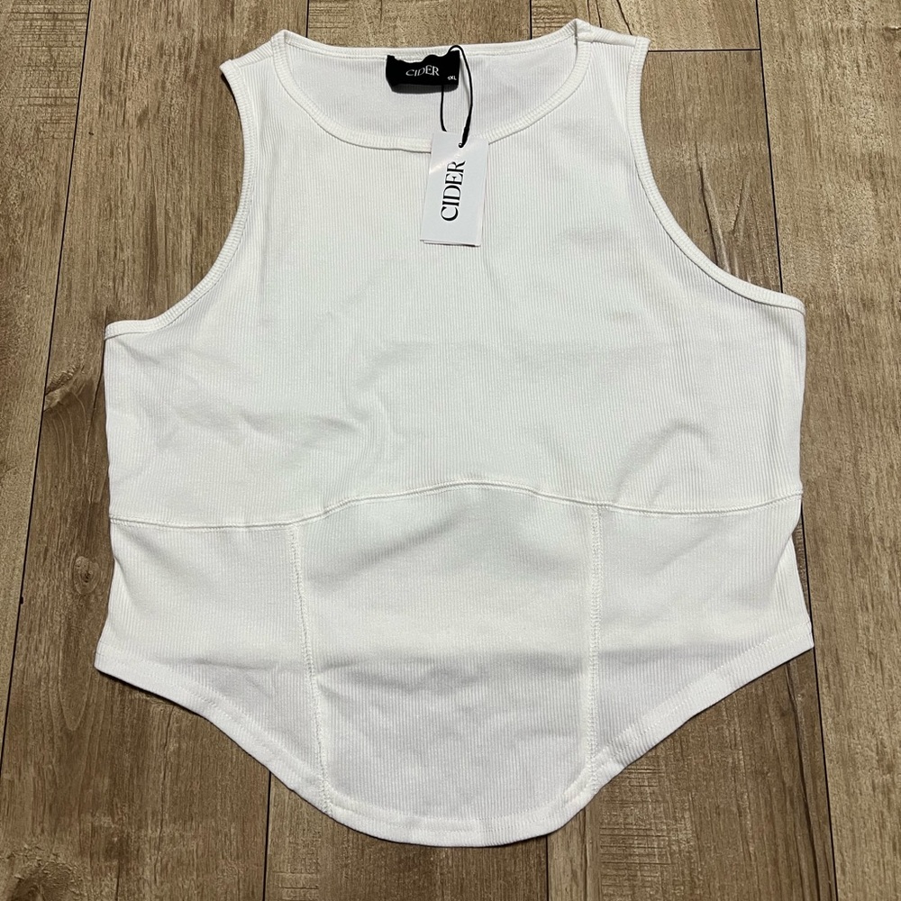Cider Plus Size Women's Sleeveless Blouse